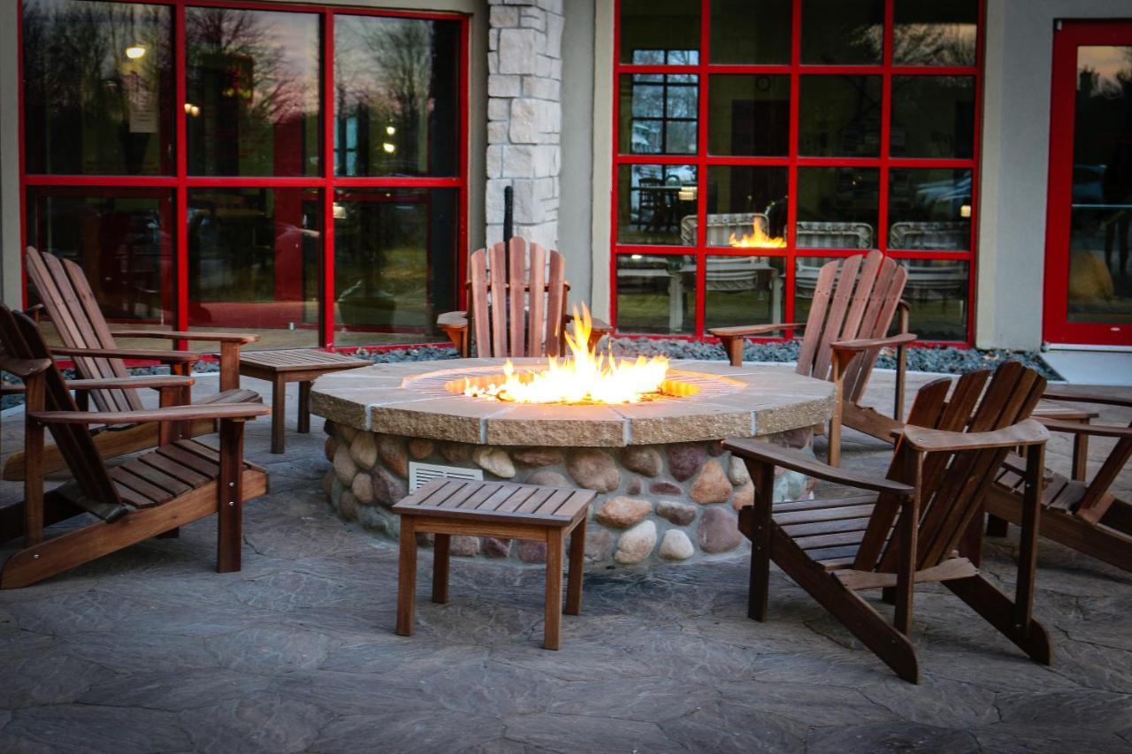 Wildwood Lodge & Suites 클리브 외부 사진