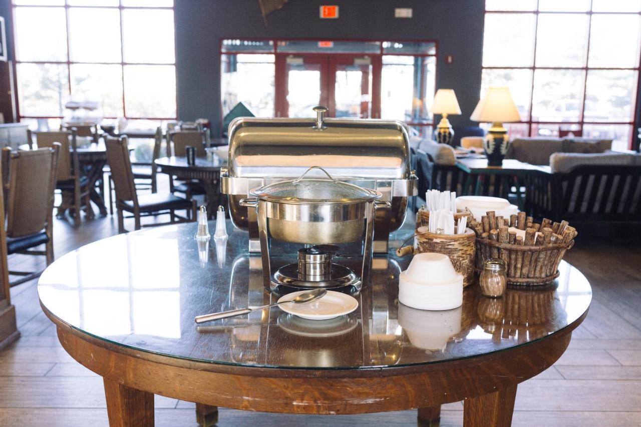 Wildwood Lodge & Suites 클리브 외부 사진